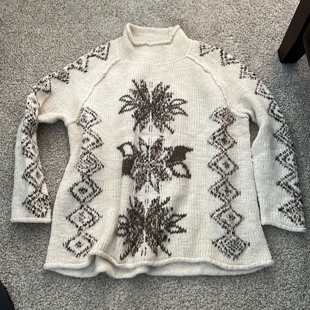Free People knitted sweater size M